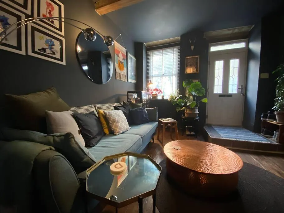 Holiday home Character Property In Central Halifax