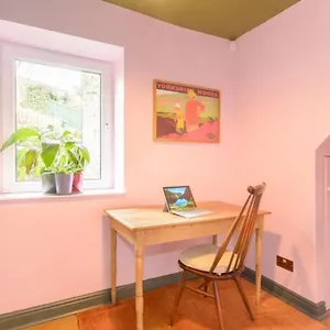 Entire In The Beautiful Calder Valley Holiday home
