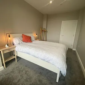 Chic Mill Conversion Beside Piece Hall & Eureka! Holiday home